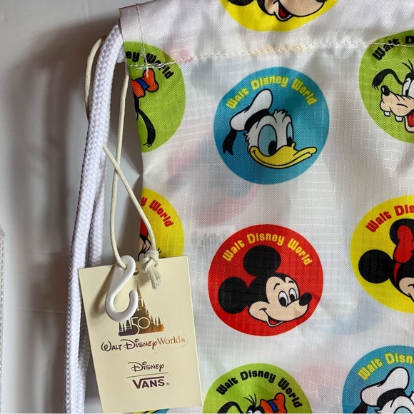 NWT. Vans Disney Cinch Bag By Vans - Mickey And Friends. - Picture 3 of 12